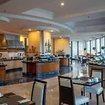 Sheraton Hotel&convention Center 5*