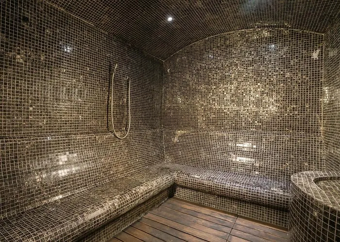 Sheraton & Convention Center Отель