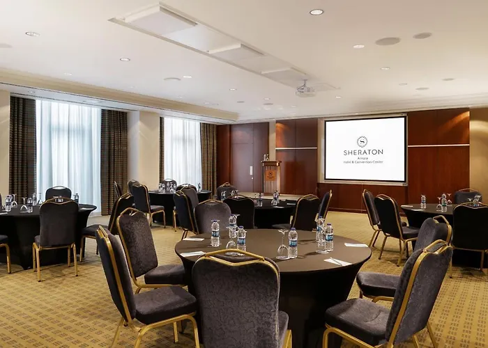 Отель Sheraton & Convention Center