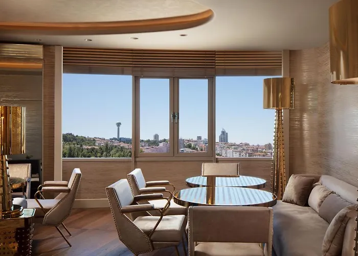 Sheraton & Convention Center Отель 5*