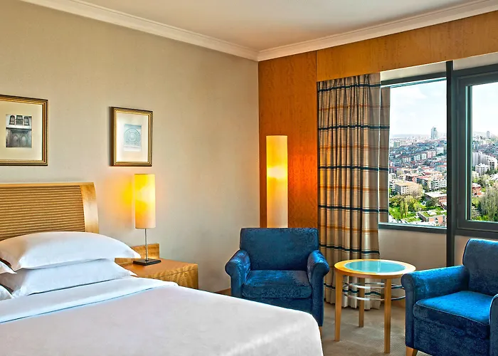 Sheraton & Convention Center Отель 5*