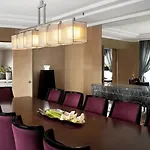 シェラトン ＆ コンベンション センター ホテル 5*