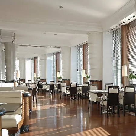 Hotell Sheraton & Convention Center