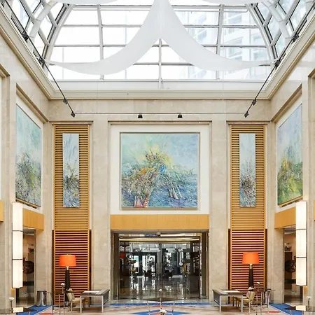 Sheraton & Convention Center Hotel