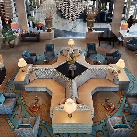 Sheraton & Convention Center 5*