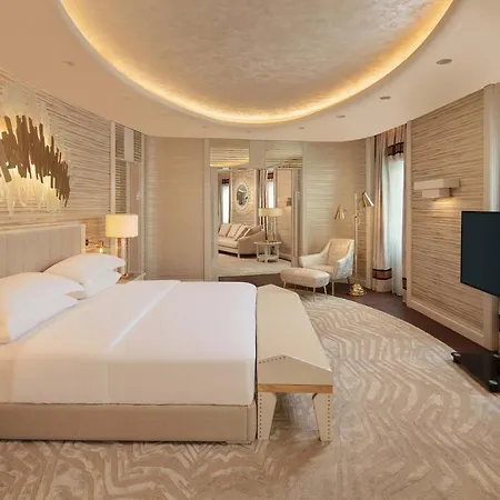 Ξενοδοχείο Sheraton & Convention Center