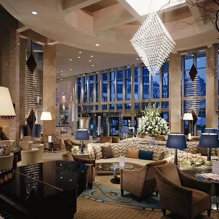 Sheraton & Convention Center Hotel 5*