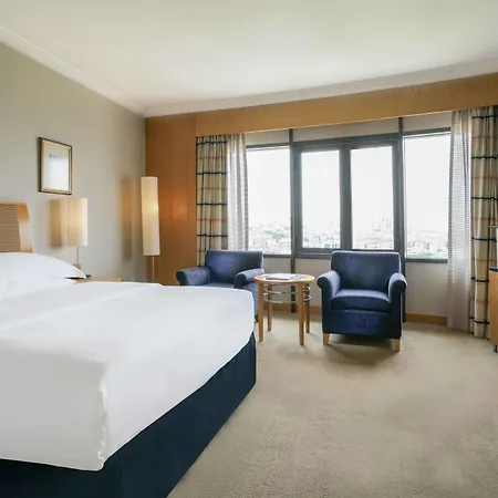Sheraton & Convention Center Hotel