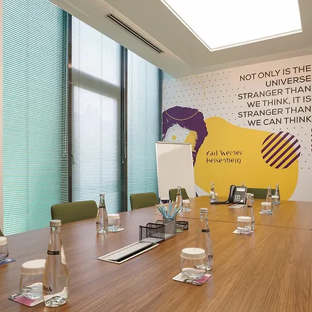 Hotel Sheraton & Convention Center 5*