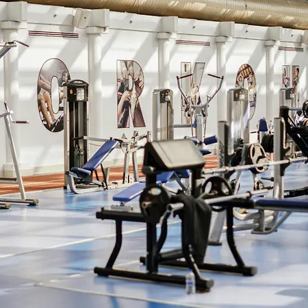 Sheraton & Convention Center 5*