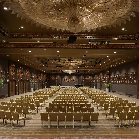Ξενοδοχείο Sheraton & Convention Center