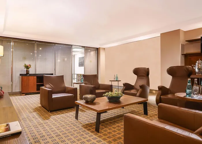 Sheraton Hotel&convention Center Hotel 5*