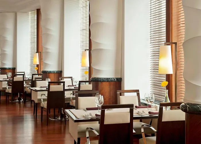 Hotel Sheraton Hotel&convention Center 5*