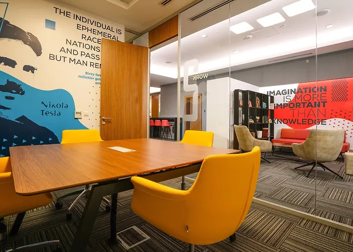 Sheraton Hotel&convention Center 5*