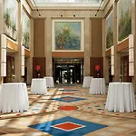 Hotel Sheraton & Convention Center