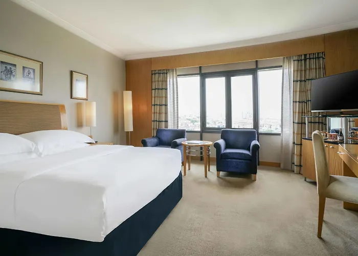 Sheraton & Convention Center Hotel