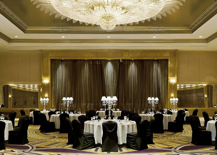 Hotel Sheraton & Convention Center